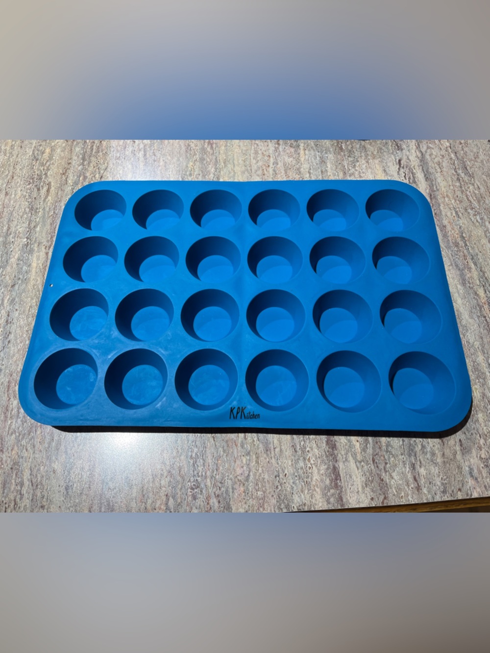 KPK Kitchen 12-Cup Silicone Muffin Pan & 24-cup Mini Muffin Pan NWOT - Picture 4 of 4